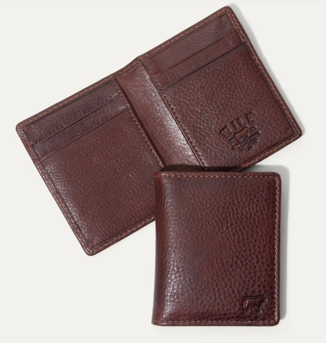 Classic front pocket wallet.